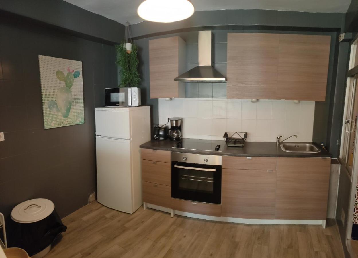 Cactus 2 Bedroom Apartment On Calle San Miguel Minutes From The Beach By Namaste Elite Торемолинос Екстериор снимка