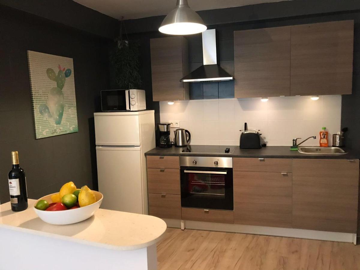 Cactus 2 Bedroom Apartment On Calle San Miguel Minutes From The Beach By Namaste Elite Торемолинос Екстериор снимка